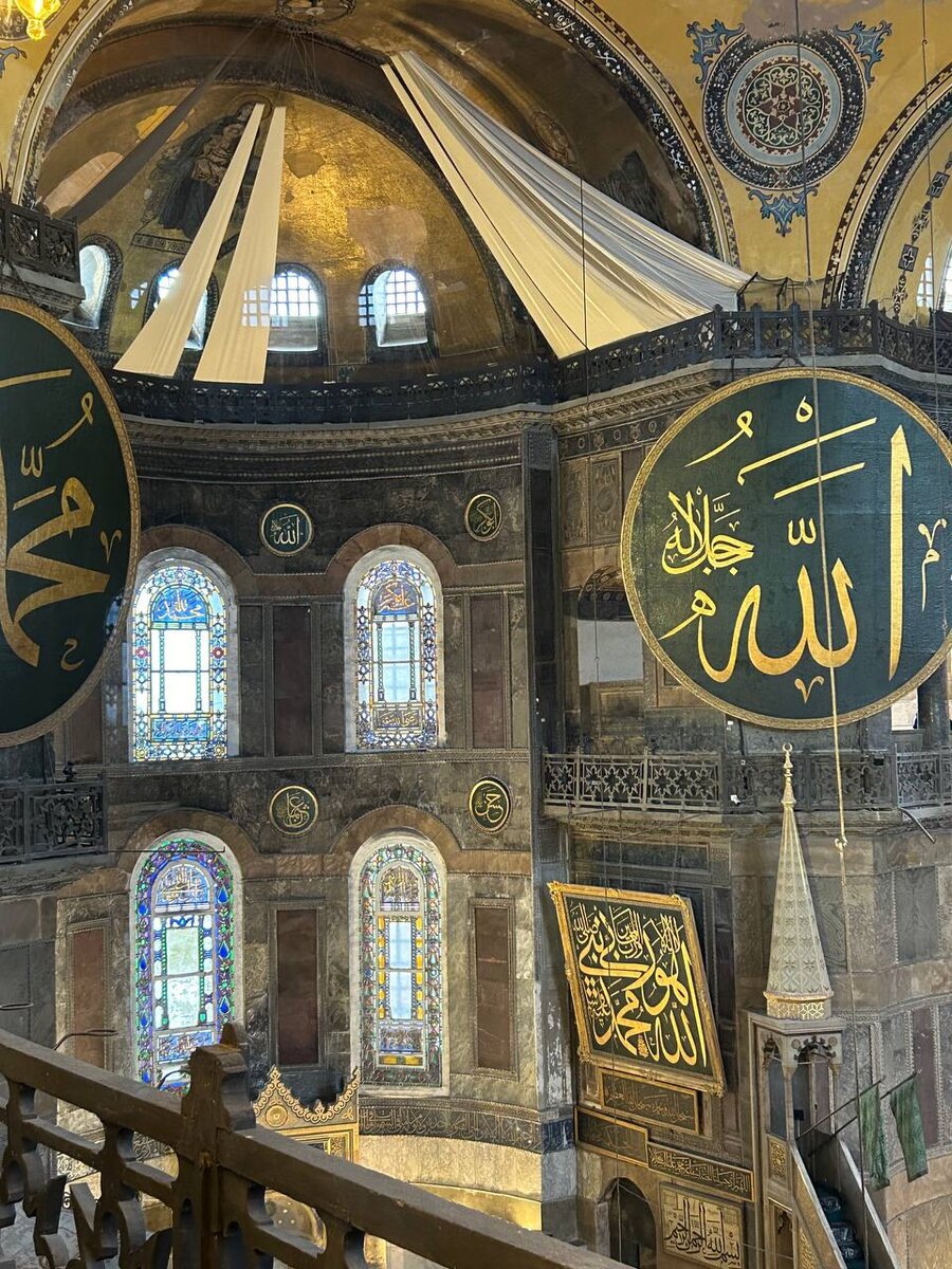 При этом внутреннее пространство просто божественно