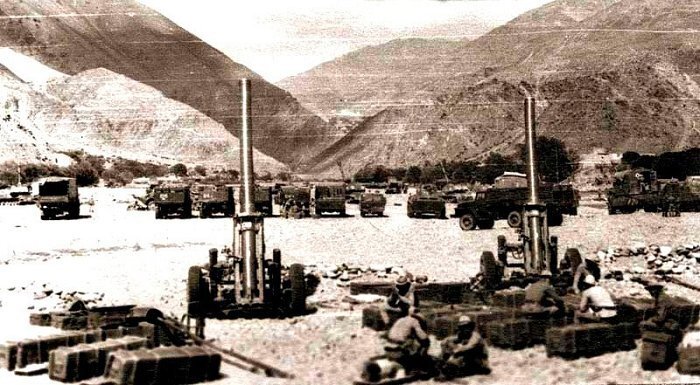 аддитивная модель сезонности. проблема решена. общение людей. человек говорит. аддитивная модель прогнозирования.