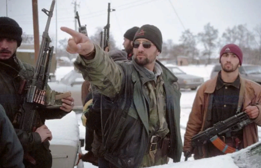 профессиональные навыки у стажера. стажёр фильм 2015. дирижёр правило написания. слова с суффиксом ер. стажёр фильм 2015 слоган.