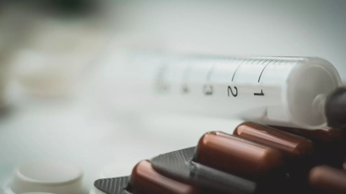     Татарстан в полной мере обеспечен противоопухолевыми препаратами. Об этом в ходе пресс-конференции сообщил главный врач ГАУЗ «РКОД МЗ РТ им. проф.М.З.Сигала» Ильгиз Хидиятов.