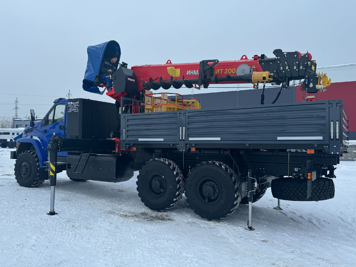 Стойка урал боковая (ао аз урал) артикул: 4320х-8502108-01. Стекло лобовое урал 4320 -4971-80. Ветровое стекло урал имз. Стекло поворотное урал правое (ао аз урал) артикул: 330-6103094-01. Вал акселератора 1 463 161 003.