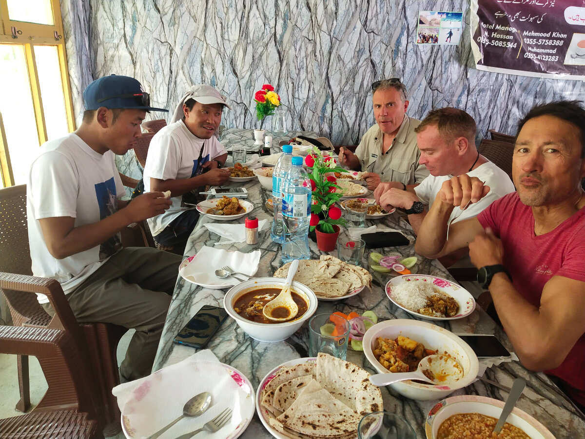 Подготовка к работе лагеря. Детский летний лагерь. Дети в лагере. Подготовка к работе лагеря. Летний лагерь.