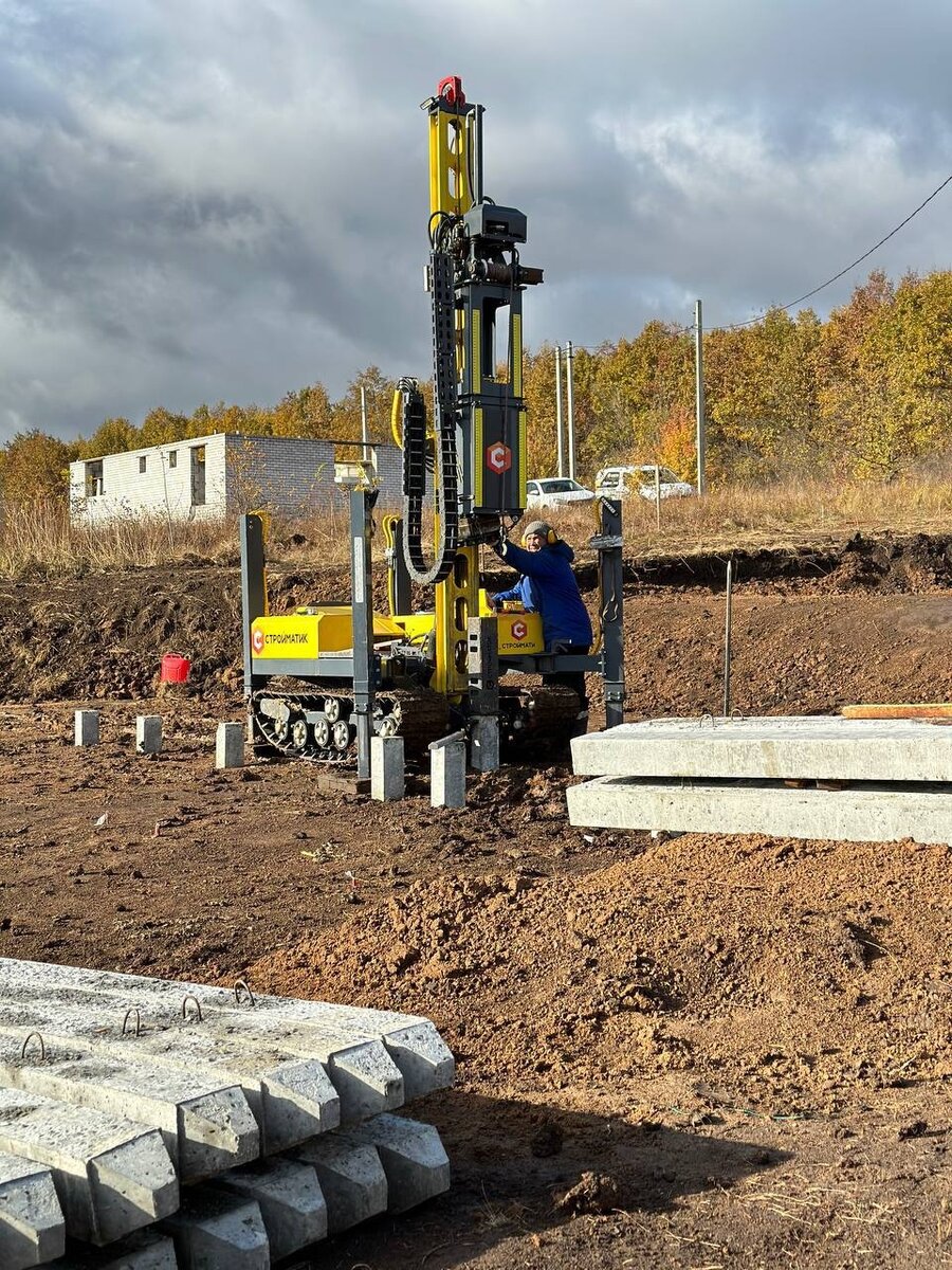 Листайте карусель, чтобы увидеть, в каких условиях могут быть установлены жб сваи