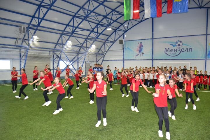 Арт строй москва строительная компания. Мс строен. Мильчакова 3/1. Noize mc. Мс строен.