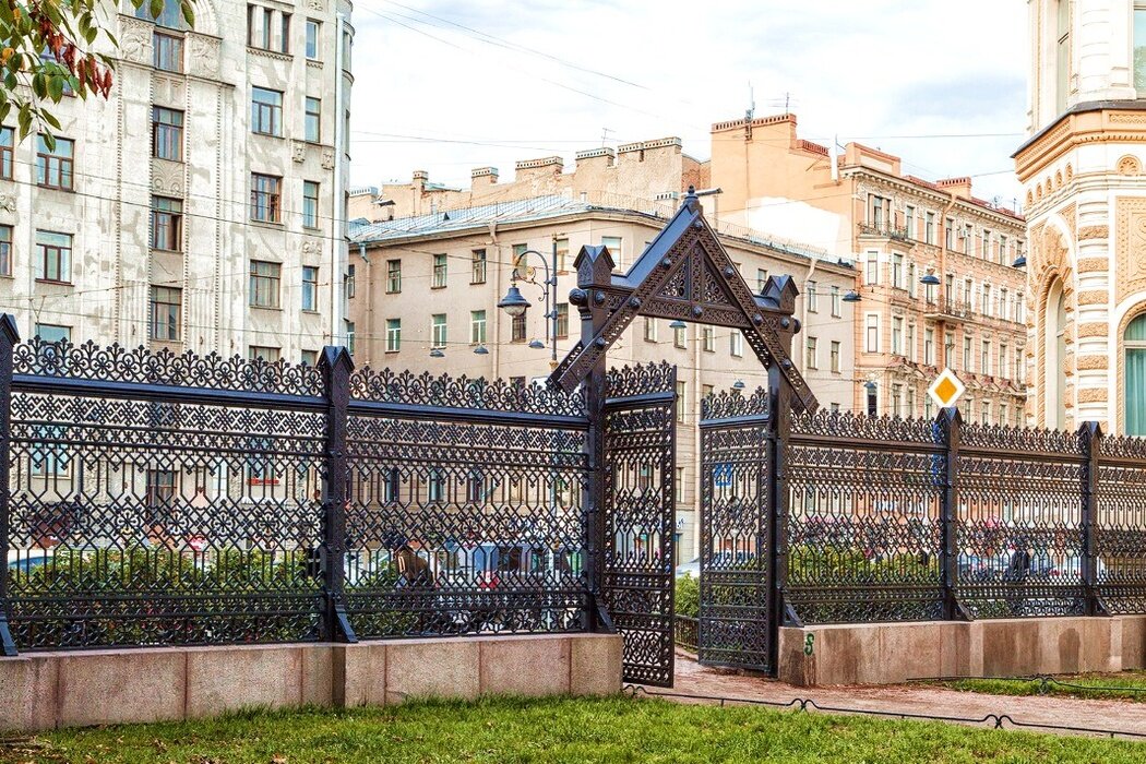 Сад Сан-Галли Санкт-Петербург. Питер сад Сан-Галли (Сангальский сад). Саду Сан-Галли на Лиговском проспекте. Сангальский сад на Лиговском проспекте.