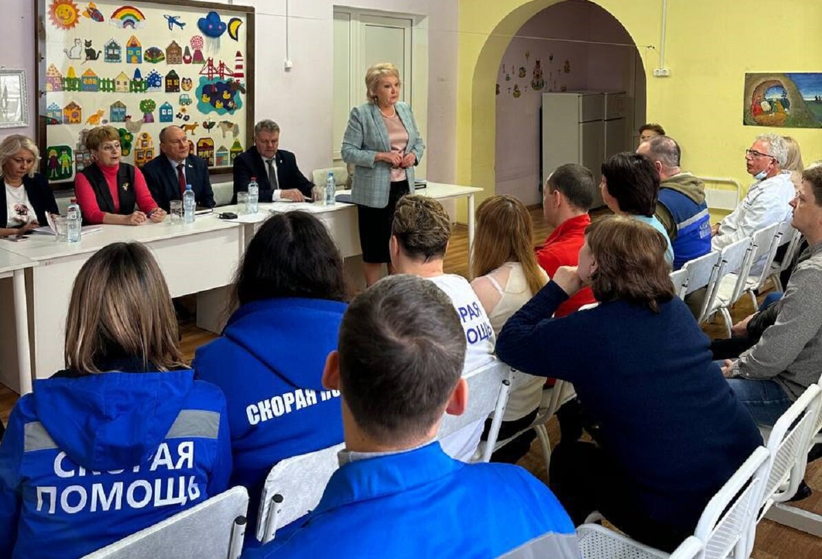 санавиация омск врачи. цэмп медицина катастроф. фельдшер неотложной помощи. работники скорой помощи. вакансии скорая нижний.