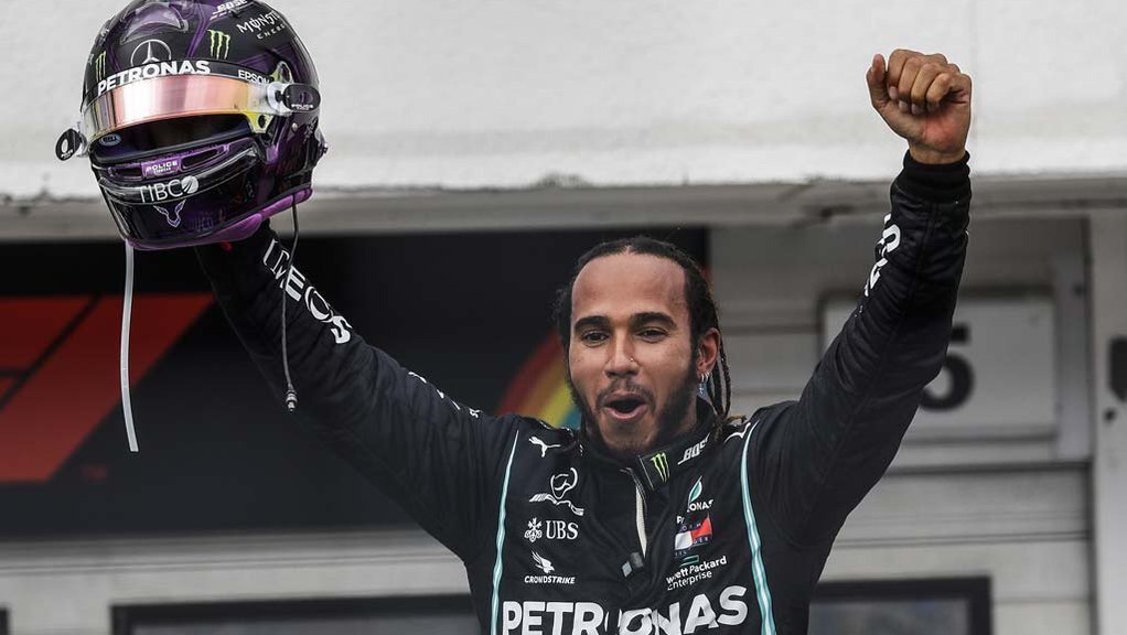 майкл фассбендер гонщик. а4 стал гонщиком. гонщик дэвид култхард. а4 стал гонщиком. даниил квят фото.