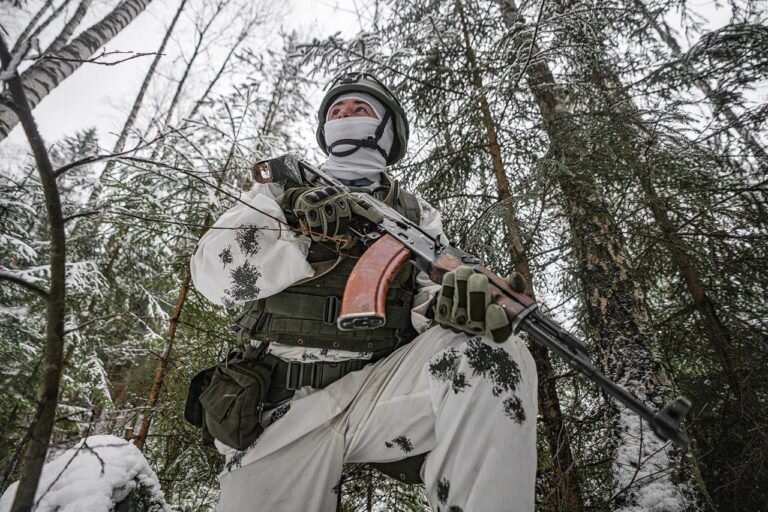 Бойцы из группы «Вагнер» продолжают обучать военнослужащих подразделений специального назначения внутренних войск Белоруссии