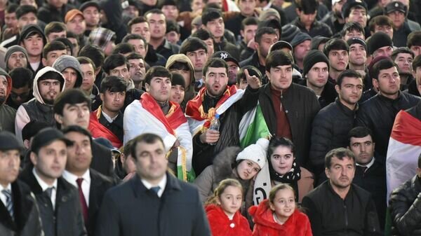 таджикистан рынок. рынок мехргон в душанбе. рынок душанбе мехрон. рынок душанбе мехрон. базар мехргон в душанбе.