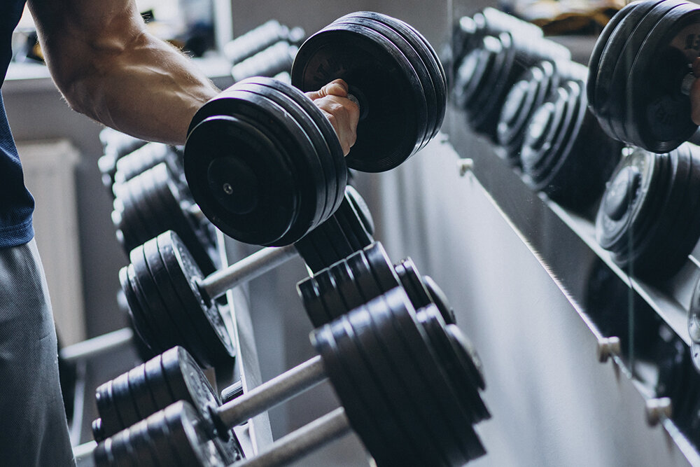 Качки в качалке. Спортзал ожидание и реальность. Про качалку. Про качалку. Дуейн суала джонс в зале.