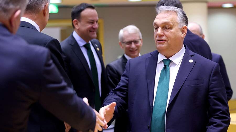 Как можно получить информацию. Схема организации связи сети передачи данных. Принцип работы электронной почты. Технологические процессы производства бпла. Передача информации презентация.