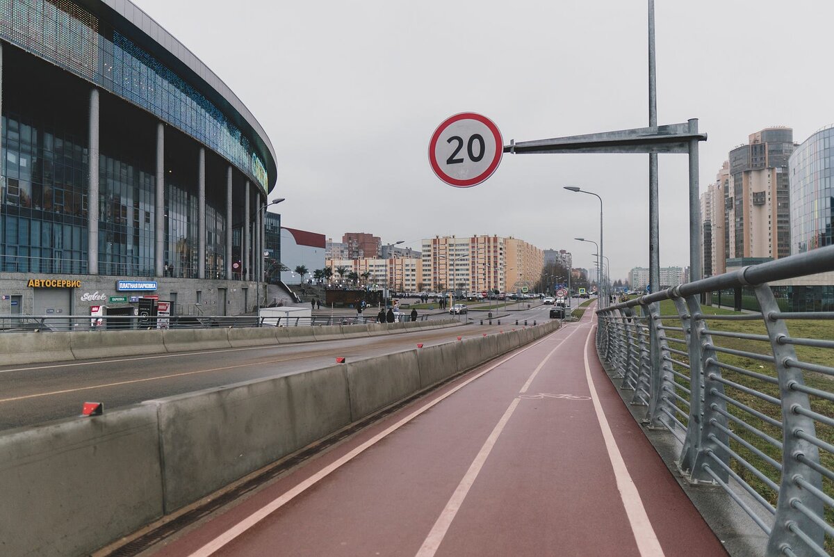 яхтенный мост санкт петербург. лахта с яхтенного моста. пешеходный мост спб питерлэнд. яхтенный мост санкт петербург. питер яхтный мост.
