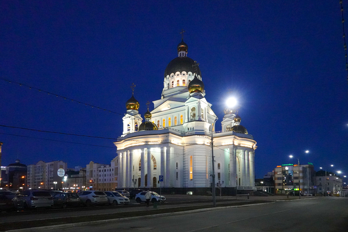 Вечерние пейзажи самых красивых зданий Саранска | Записки о Москве | Дзен