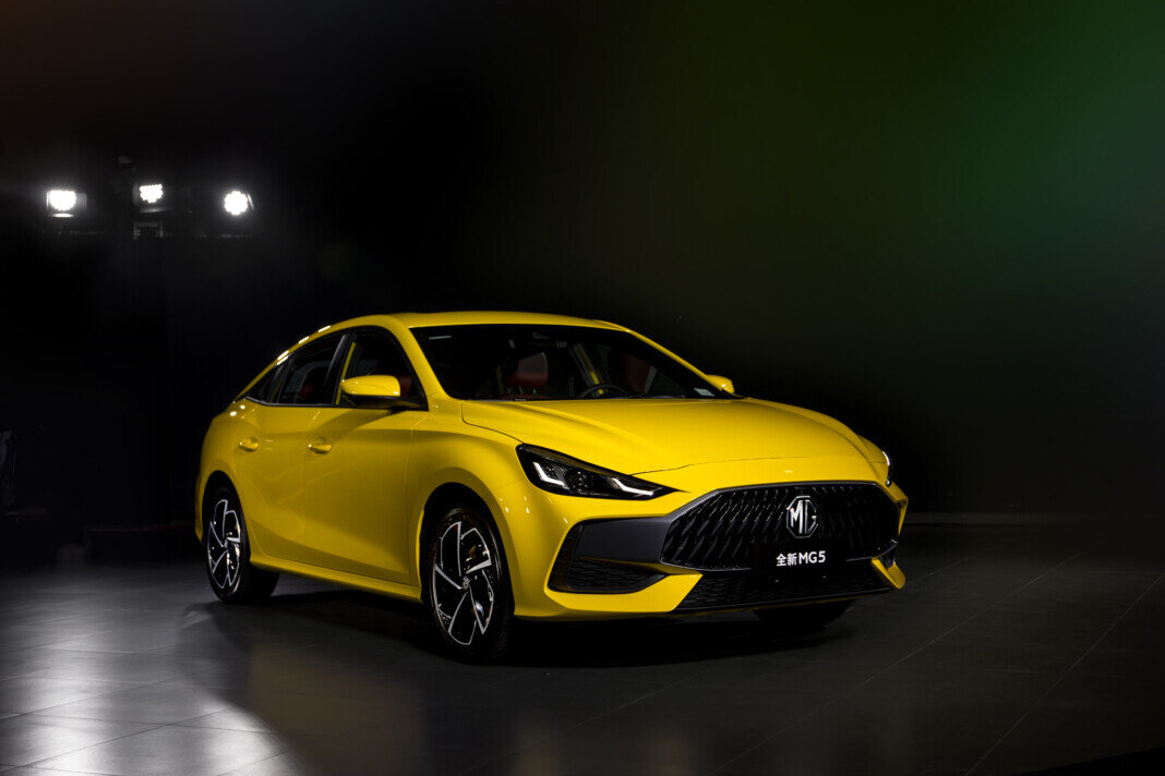 Volvo s60 cross country 2021. Honda insight 2020 гибрид. высокий седан. Volvo s60 cross country. вольво s60 кросс кантри.