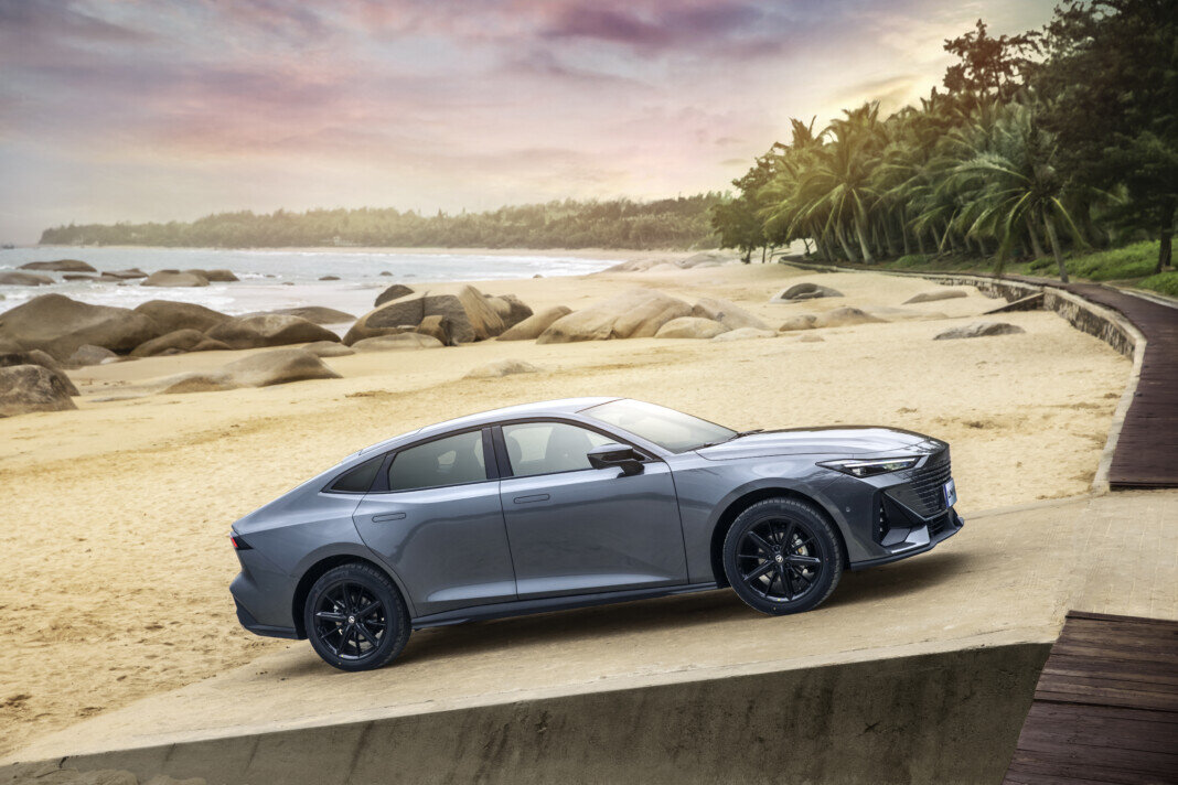 Китайский кроссовер чанган cs35. Чанган 75. Чанган cs35. Чанган cs 25. Changan cs35 2021.