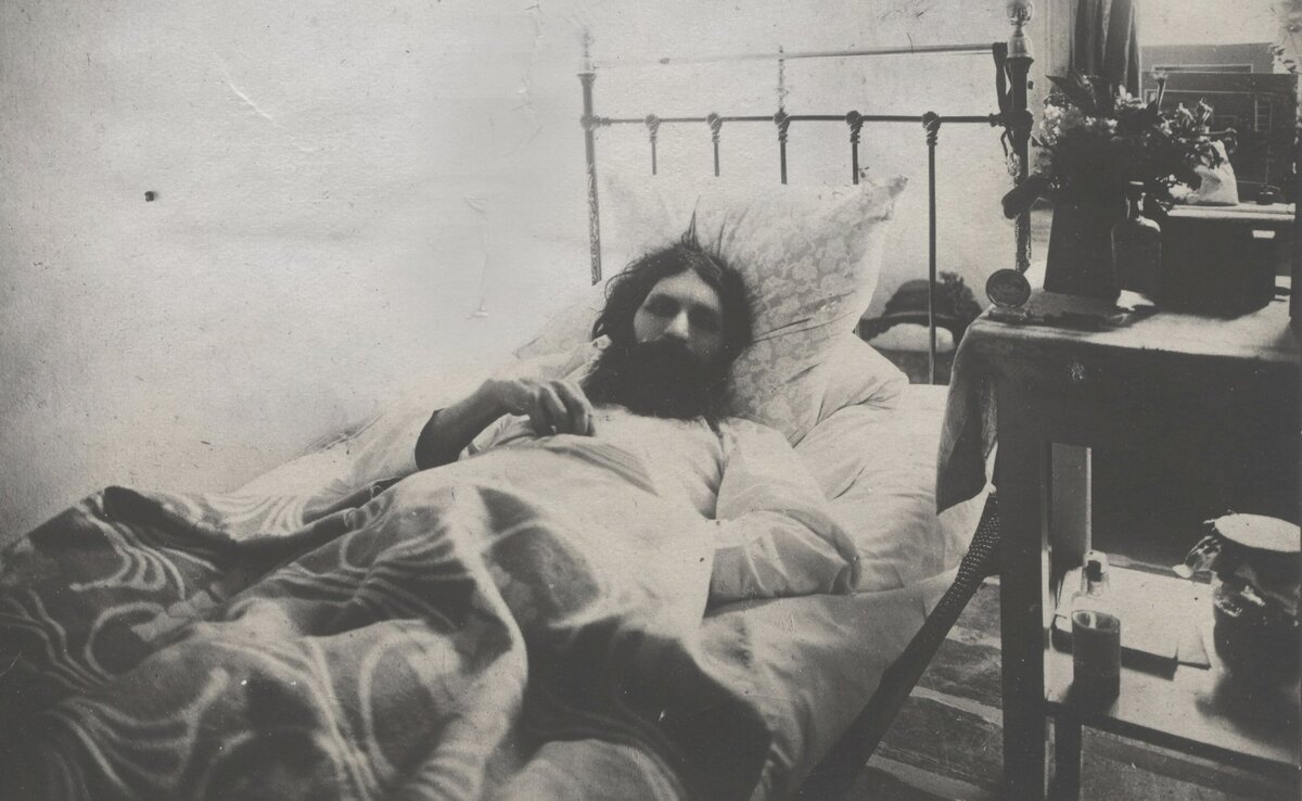 григорий распутин 1916. церковь григория распутина. распутин григорий ефимович убитый. григорий распутин труп. хиония гусева распутин.