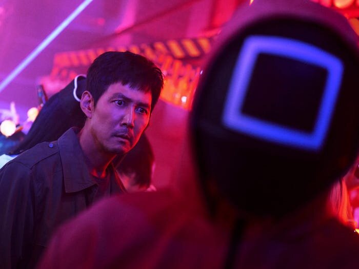 Ли Чжон Чжэ в роли Сон Ги Хона во втором сезоне "Игры с кальмарами". Netflix