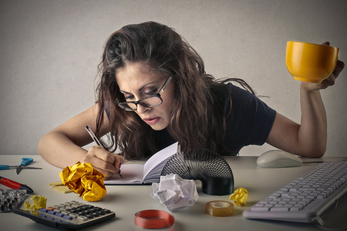 статусы про работу. уставшая сова. доброе утро прикол. утром на работу. доброе утро работа.