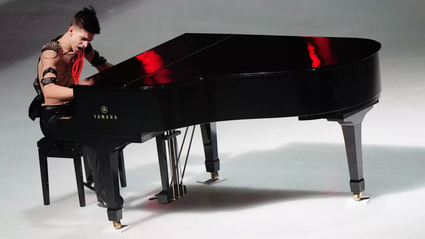 Когда человек сходит с ума. Бигуди лова лова. Схожу с ума. Внеорбитные юлианна. Иван дорн бигуди.