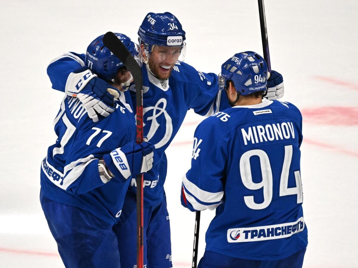    Хоккеисты московского "Динамо" в матче КХЛ© РИА Новости / Владимир Федоренко