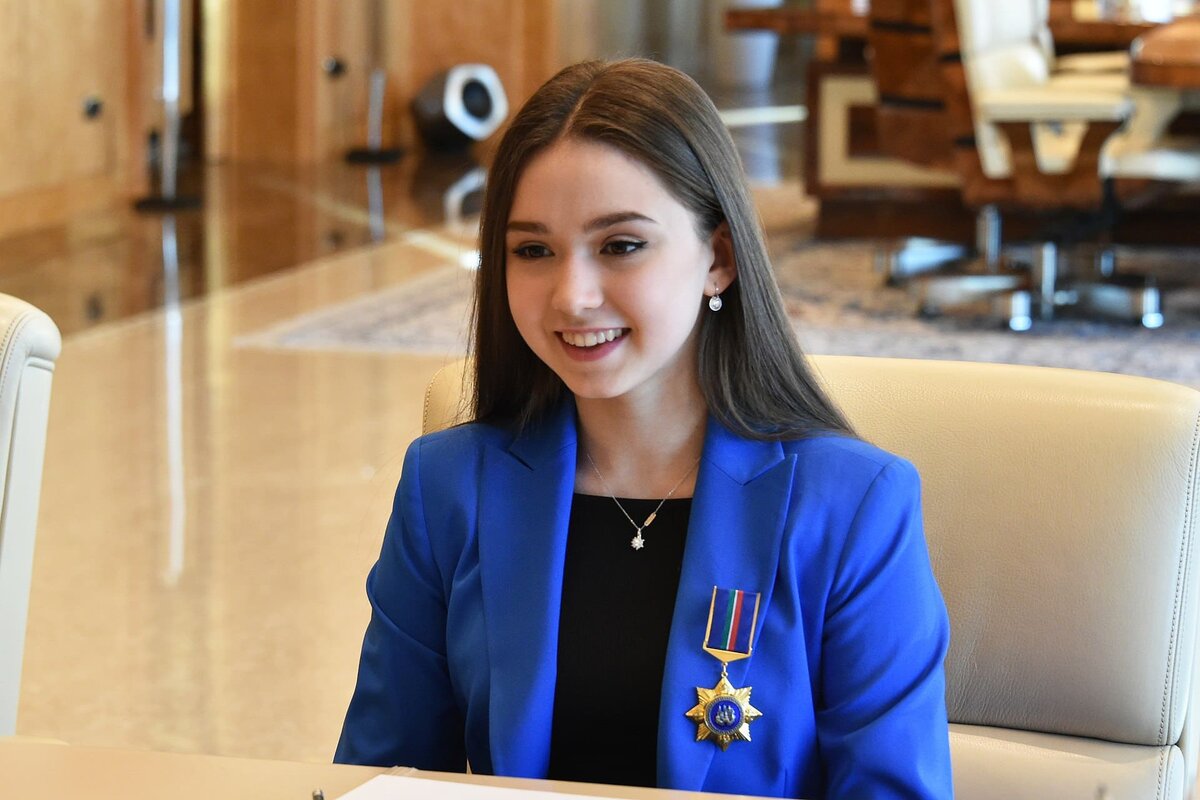       Камила Валиева на встрече с президентом Татарстана в 2022 году Фото: Wikipedia