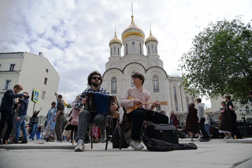 молитвослов и псалтирь сретенский монастырь. 26 псалом на старославянском. служебник сретенский в 4. псалмы сретенский монастырь. диаконский служебник.