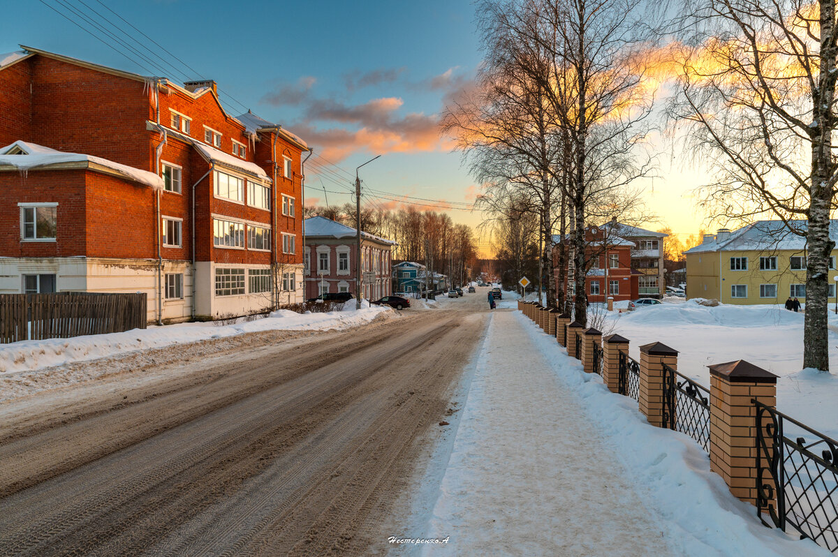 Ушуайя зимой. Дворы читы. Стокгольм улицы. Сетениль-де-лас-бодегас – испанский город в скале. Испанский город сетениль-де-лас-бодегас.