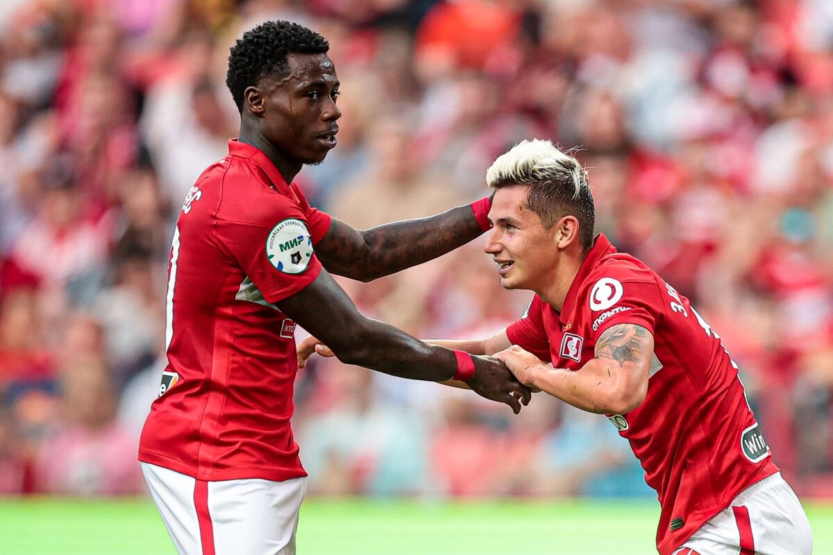 Авторы голов - Квинси Промес и Антон Зиньковский. 