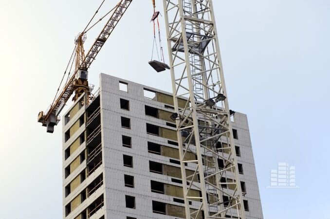 Новый дом екатеринбург высотка. Стройка москва. Стройка жк. Строящийся дом в москве. Стройка высотки.