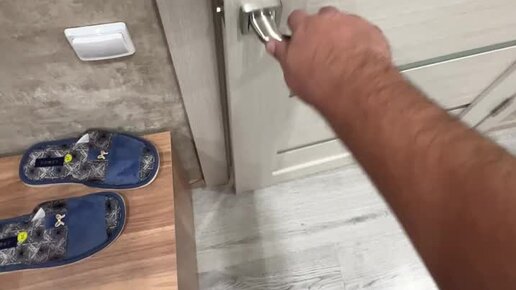 просели петли. просела дверь межкомнатная. подпереть дверь. просела дверь межкомнатная. разбухла дверь.