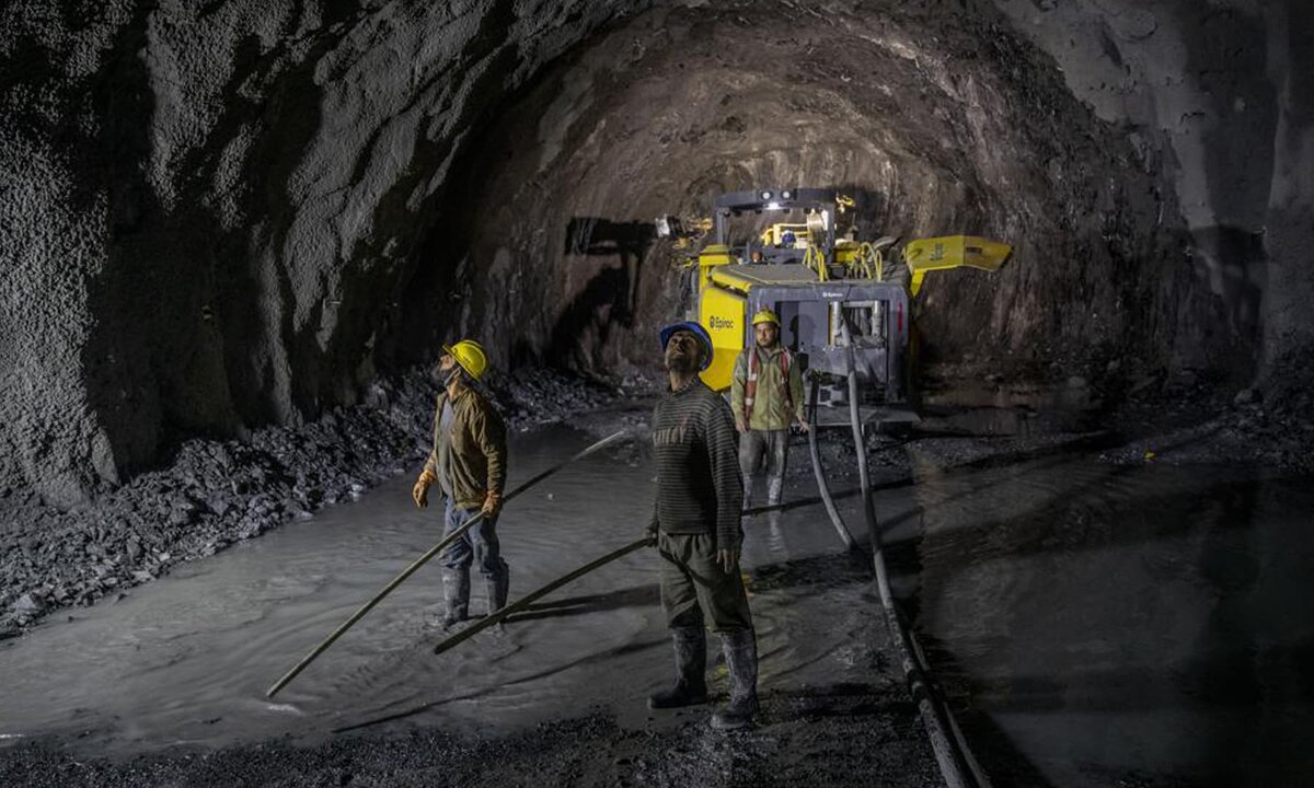 Речной вокзал (станция метро, новосибирск). Затопленный тоннель. Речной вокзал замоскворецкая линия. Станция водный стадион. Водный метрополитен.