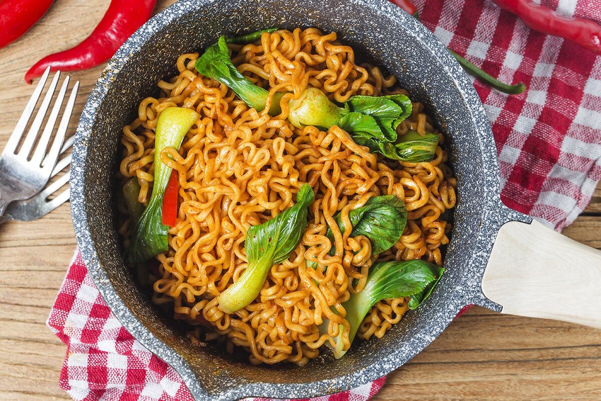 Рамен Роллтон Роллтон. Рамен лапша доширак. Китайская лапша instant Noodle. Чан Чжан рамён. Лапша доширак приготовление