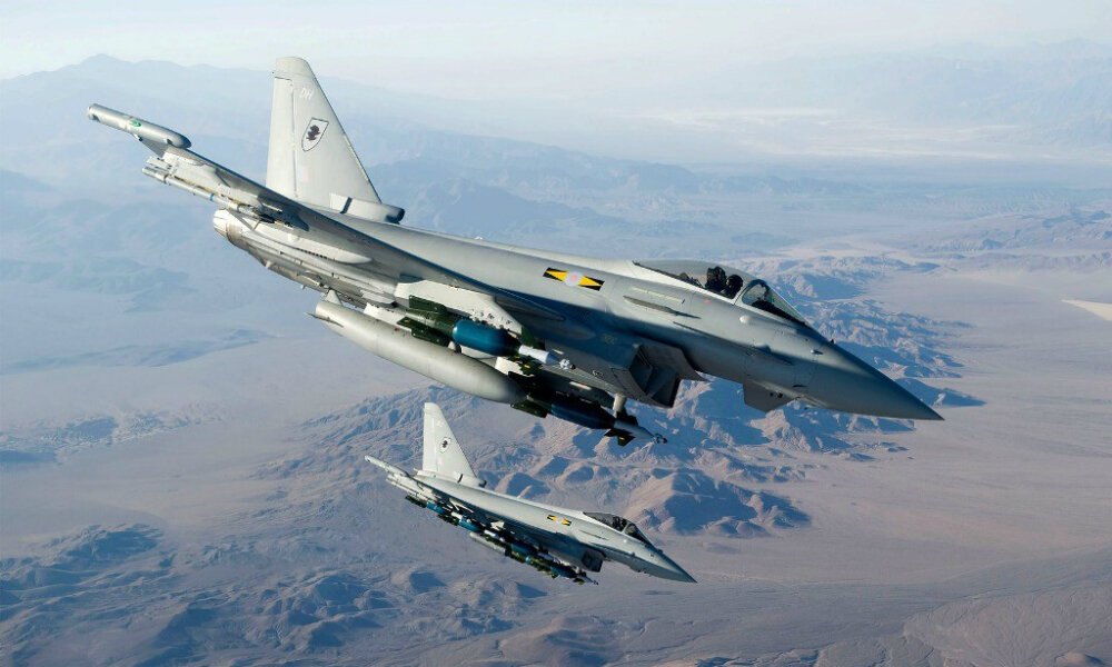 Истребители-бомбардировщики "Тайфун" Королевских ВВС Британии сейчас бьют по хуситам, а Россия уже на очереди