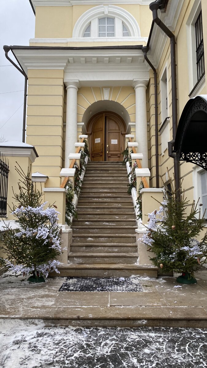 Лестница в храм. Фото автора