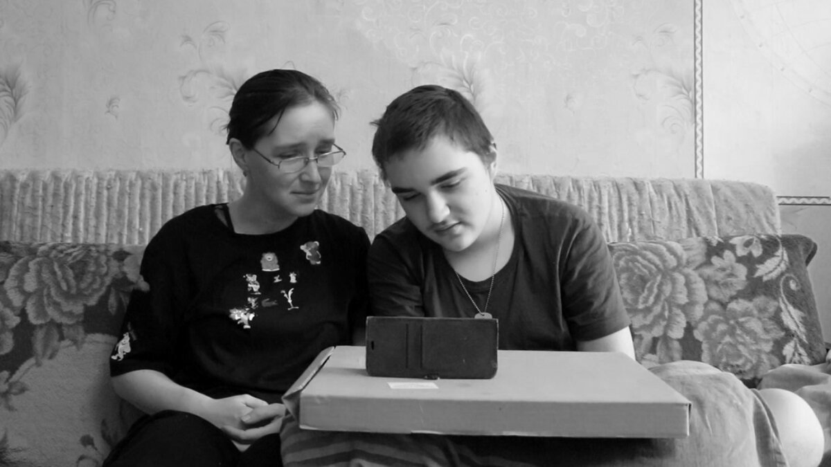 Это я не плачу, это я грусть изображаю. По ушедшему Гришиному несамостоятельному детству. 