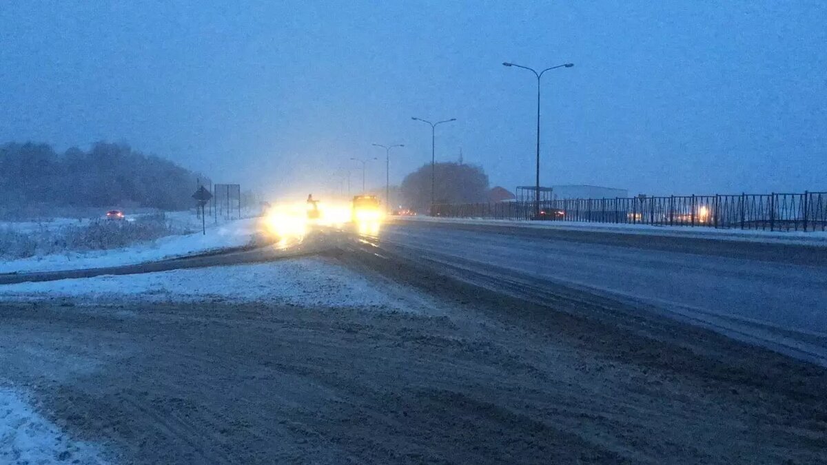    В Татарстане ввели ограничения для движения автобусов и грузовиков на трассе М-7. Соответствующее объявление сделали в ГИБДД республики.