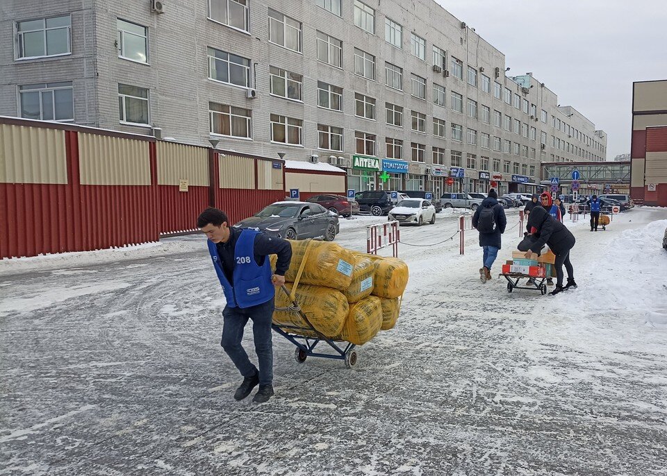 «Рикши» на рынке в Люблино Фото: Антон ФОКИН