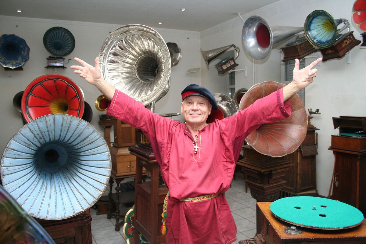 Владимир Дерябкин и его граммофоны