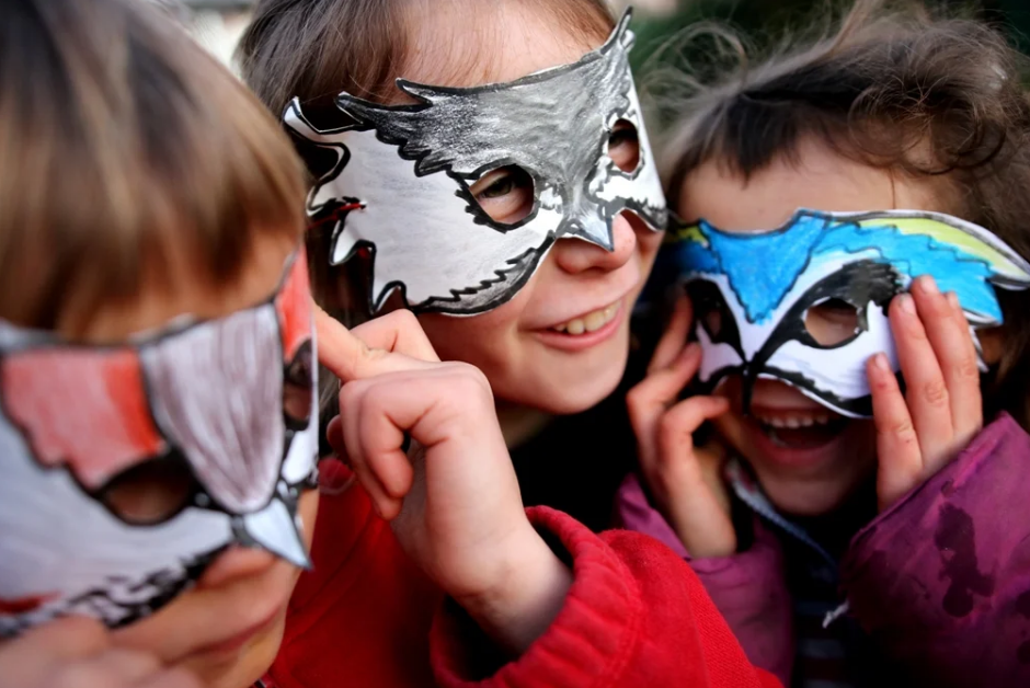  Подражаяют поведению своих братьев и сестер Фото : Thinkstock