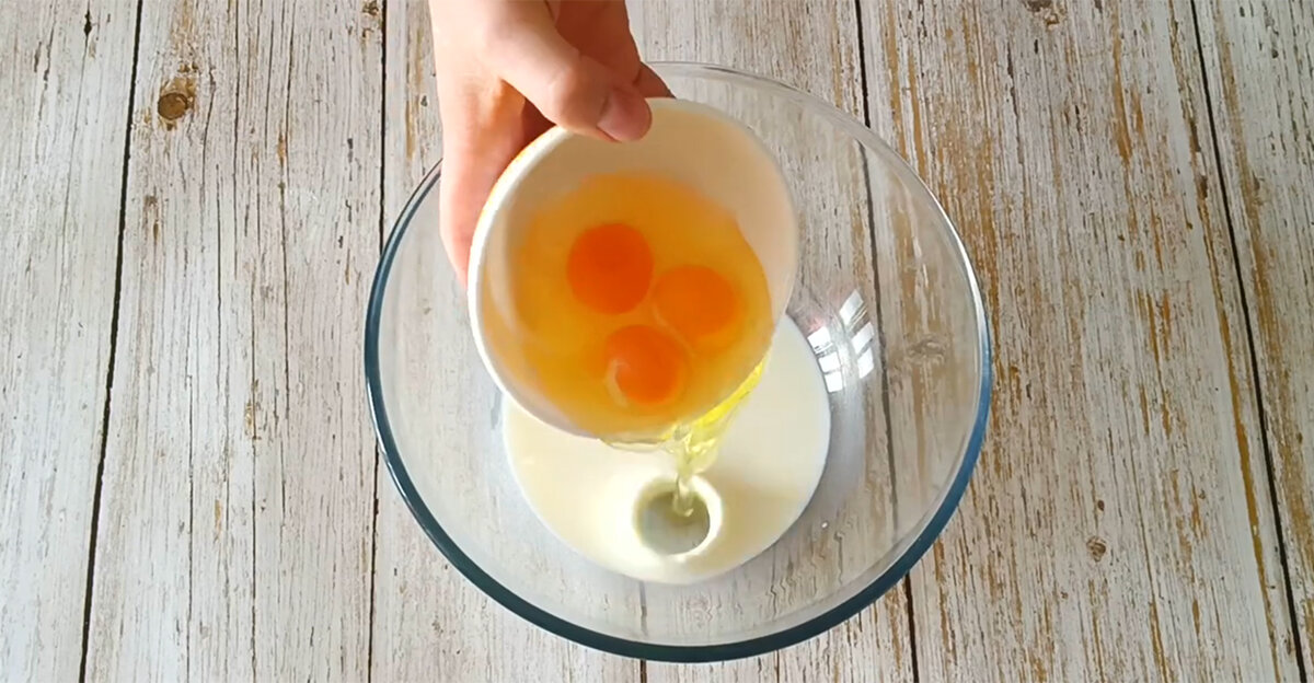 хлеб пп в микроволновке в кружке. кекс в кружке фото. кекс в кружке. хлеб в кружке в микроволновке. хлеб в микроволновке за 5 минут.