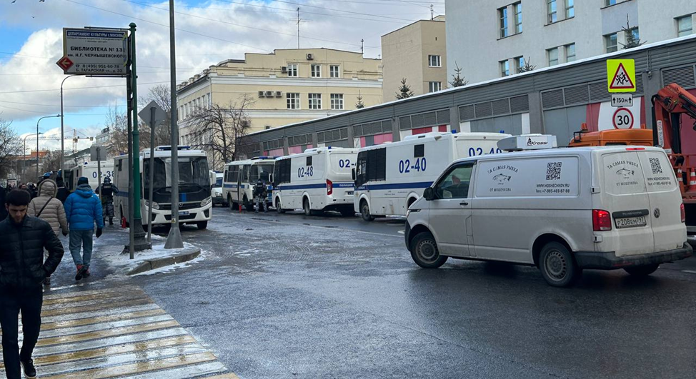 После последнего шествия, полиция решила такой "цирк" больше не повторять.  21.07.2023г. 