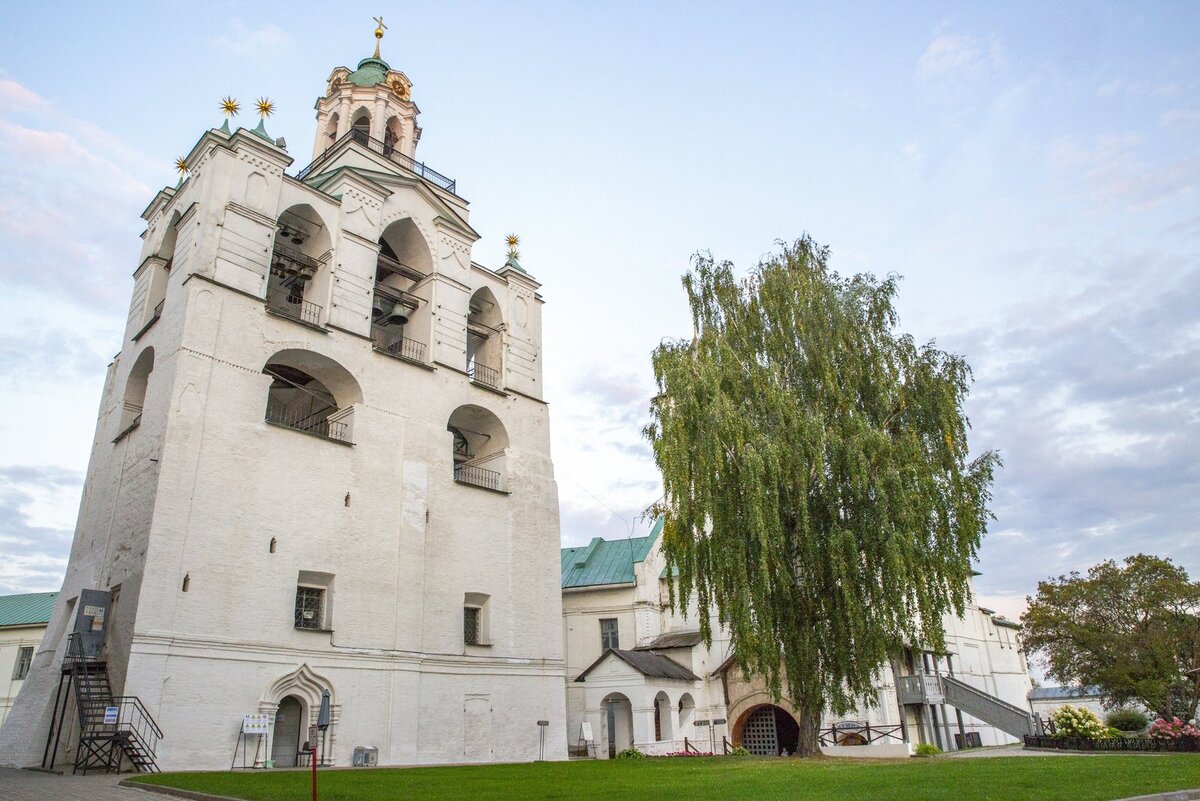 Ярославский музей заповедник весной