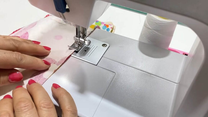 Актуальные вещи. Поставь вещи. Складывание одежды сток. Идеи для хранения вещей. Вещи для кукол.