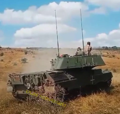 Леопард 1А5 на учениях.