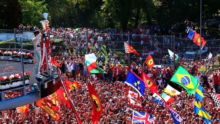 Подиум Гран-При Италии 2017 года. Очередная победа Хэмилтона в Монце