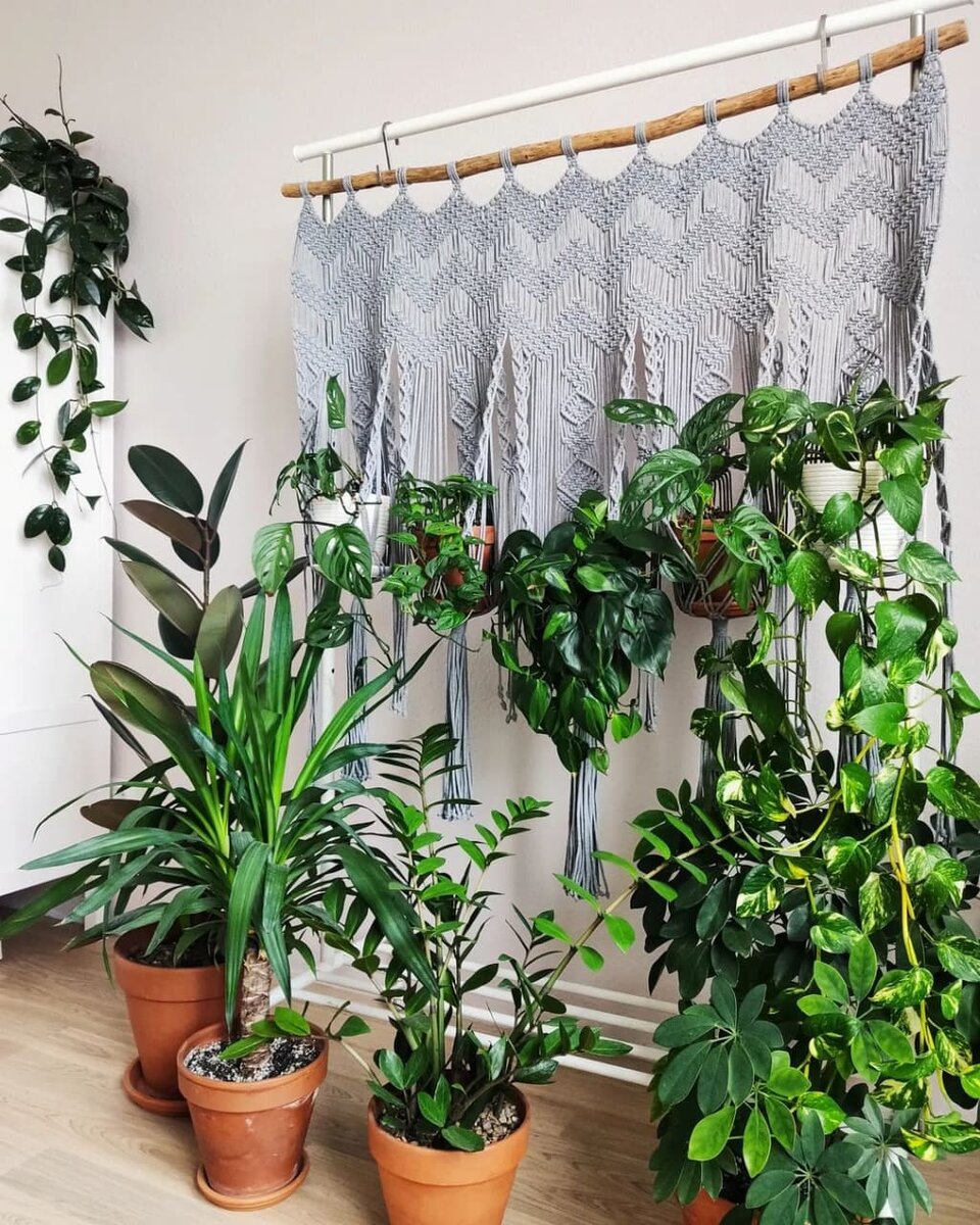 Работа Марии Зиминой автора школы макраме Zacramaschool