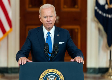    Американцы массово осудили Байдена за агрессию США на Ближнем Востоке