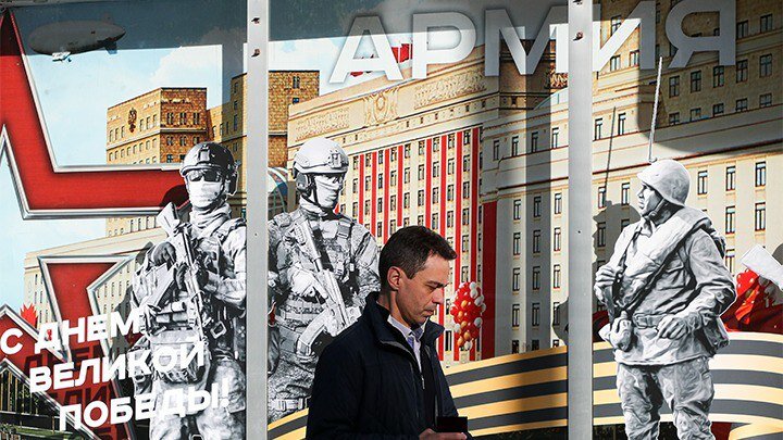 список призывников на войну. список личного состава дивизии. иванов иван петрович 1926 года рождения. куда был призван. перечень стрелковых полков 1943 годы.