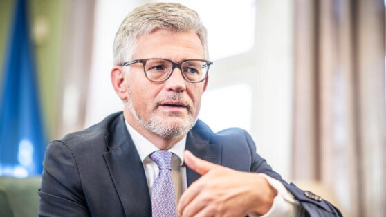    Мельник: помощь Украине от ЕС должна составлять 1% от европейского ВВП Андрей Бурков