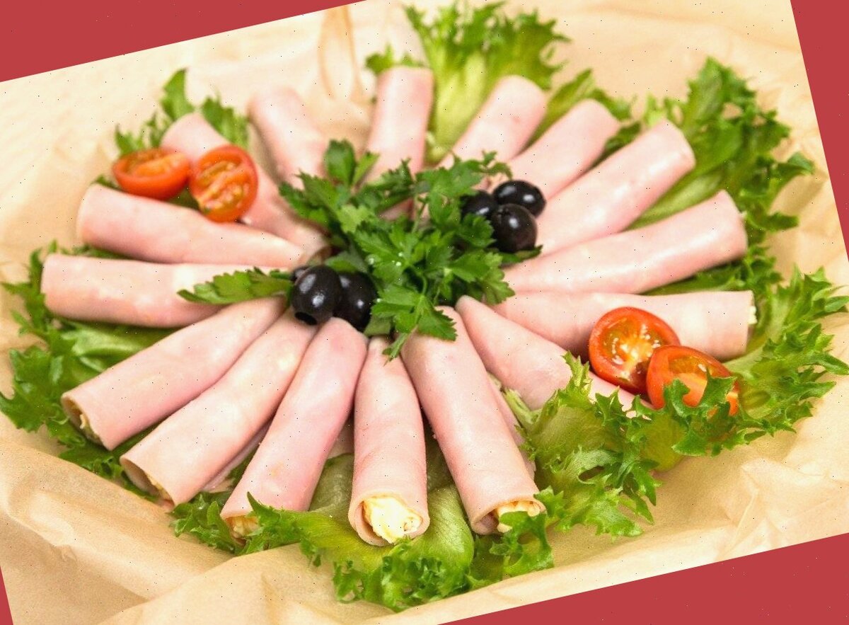 Поздравление на хреновый новый год. Хрен на блюде. Кукиш с маслом. Стих с крещением вас люди хрен вам всем на блюде. Люди хрен на блюде.